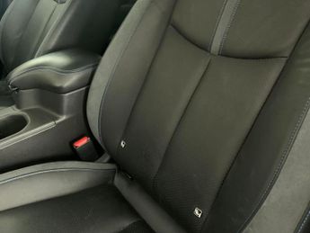 Nissan Leaf 40kWh Tekna (150 ps) - NAV - HEATED SEATS - ALCANTARA