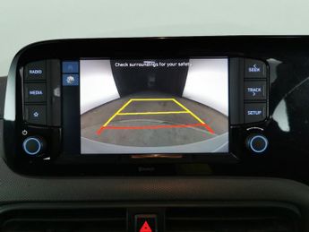 Hyundai i10 1.0 Advance (67 ps) - REVERSE CAM - BLUETOOTH - CRUISE