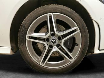 Mercedes-Benz CLA 1.3 CLA250e 15.6kWh AMG Line (Premium) Coupe Plug-in 8G-DCT (218