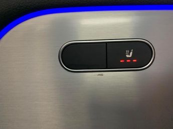 Mercedes-Benz EQA EQA 250 66.5kWh AMG Line (190 ps) - NAV - ALCANTARA - MIRROR PAC