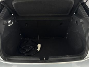 Volkswagen ID.3 Pro 58kWh Life (145 ps) - NAV - COMFORT PACK - WIFI