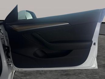 Tesla Model 3 Saloon RWD (241 bhp) - LED - REVERSE CAM - NAV