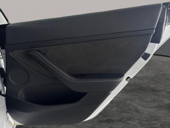 Tesla Model 3 Saloon RWD (241 bhp) - LED - REVERSE CAM - NAV