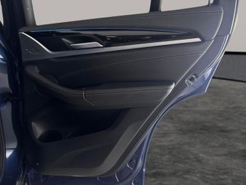 BMW iX3 80kWh Premier Edition (286 ps) - DRIVING ASSISTANT - PARK ASSIST