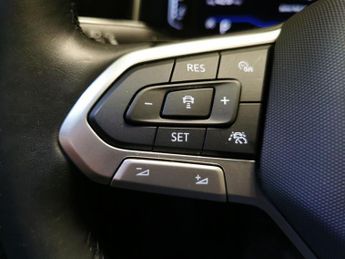 Volkswagen Polo 1.0 TSI R-Line DSG (95 ps) - DIGITAL DASH - AIR CON - DAB