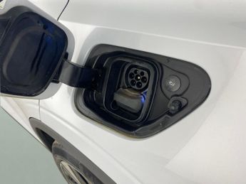 Polestar Polestar 2 Single Motor 69kWh Standard Range Fastback FWD (231 ps) - LANE D