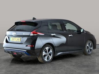 Nissan Leaf 40kWh Tekna (150 ps) - NAV - HEATED SEATS - ALCANTARA