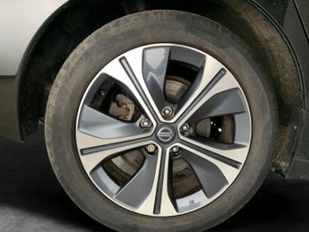 Nissan Leaf 40kWh Tekna (150 ps) - NAV - HEATED SEATS - ALCANTARA