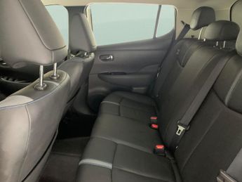 Nissan Leaf 40kWh Tekna (150 ps) - NAV - HEATED SEATS - ALCANTARA