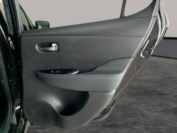 Nissan Leaf 40kWh Tekna (150 ps) - NAV - HEATED SEATS - ALCANTARA