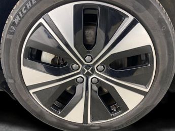 Polestar Polestar 2 Single Motor 69kWh Standard Range Fastback FWD (231 ps) - LANE D