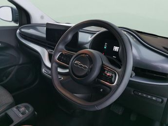 Fiat 500e 42kWh Icon (118 ps) - DIGITAL DASH - CLIMATE CONTROL - DAB