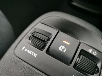 Fiat 500e 42kWh Icon (118 ps) - DIGITAL DASH - CLIMATE CONTROL - DAB