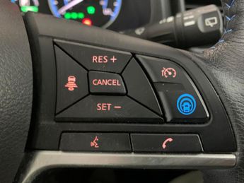 Nissan Leaf 40kWh Tekna (150 ps) - NAV - HEATED SEATS - ALCANTARA