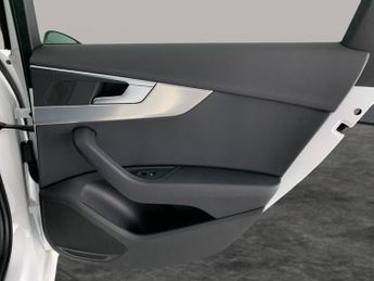 Audi A4 2.0 TFSI 35 Sport S Tronic (150 ps) - LANE DEPARTURE  - BLUETOOT