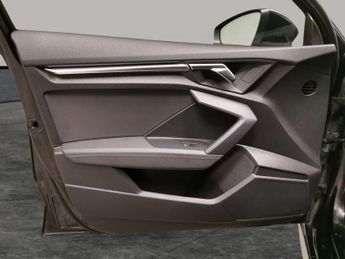 Audi A3 1.4 TFSIe 40 S line Sportback Plug-in S Tronic 13kWh (204 ps) - 