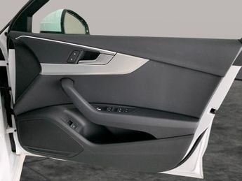 Audi A4 2.0 TFSI 35 Sport S Tronic (150 ps) - LANE DEPARTURE  - BLUETOOT