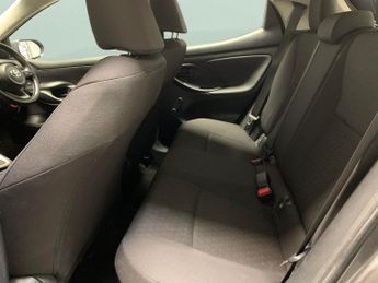 Toyota Yaris 1.5 VVT-h Icon E-CVT (116 ps) - BLUETOOTH - AIR CON - AUTO HEADL