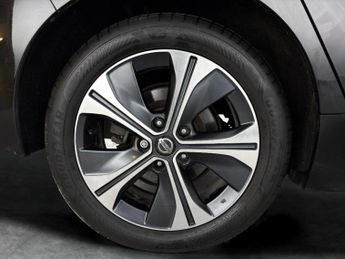 Nissan Leaf 40kWh N-Connecta (150 ps) - REVERSE CAM - NAV - HEATED STEERING