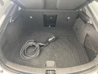 Polestar Polestar 2 Single Motor 69kWh Standard Range Fastback FWD (231 ps) - LANE D