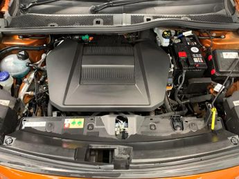 Peugeot E-2008 50kWh GT (7kW Charger) (136 ps) - LED - REVERSE CAM - NAV