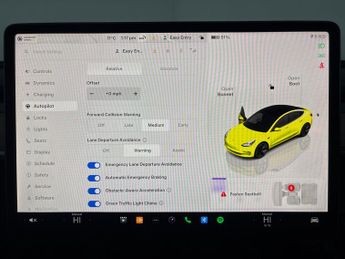 Tesla Model 3 Saloon RWD (241 bhp) - LED - REVERSE CAM - NAV