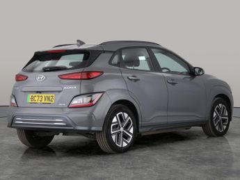Hyundai Kona 39kWh SE Connect (10.5kW Charger) (136 ps) - LANE DEPARTURE  - B