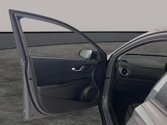 Hyundai Kona 39kWh SE Connect (10.5kW Charger) (136 ps) - LANE DEPARTURE  - B