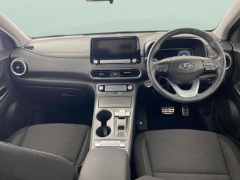 Hyundai Kona 39kWh SE Connect (10.5kW Charger) (136 ps) - LANE DEPARTURE  - B