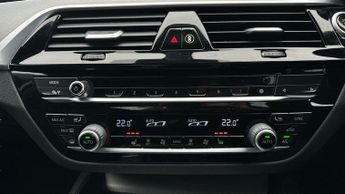 BMW 5 Series 2.0 520d MHT M Sport (190 ps) - BLUETOOTH - PADDLE SHIFT - DRIVI