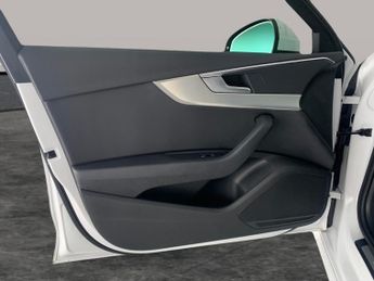 Audi A4 2.0 TFSI 35 Sport S Tronic (150 ps) - LANE DEPARTURE  - BLUETOOT