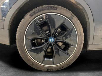 BMW iX3 80kWh Premier Edition (286 ps) - LEATHER - NAV - HEATED SEATS