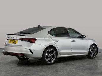 Skoda Octavia 1.4 TSI iV 13kWh vRS Plug-in DSG (245 ps) - BLUETOOTH - PARK SEN