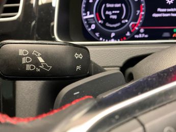 Volkswagen Golf 2.0 TSI GPF GTI Performance DSG (245 ps) - REVERSE CAM - HEATED 