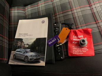 Volkswagen Golf 2.0 TSI GPF GTI Performance DSG (245 ps) - REVERSE CAM - HEATED 