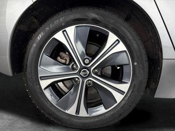 Nissan Leaf 40kWh Tekna (150 ps) - REVERSE CAM - NAV - LEATHER