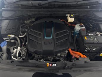 Kia Niro 64kWh 4+ (201 bhp) - HEAT AND COOL SEATS - LED - REVERSE CAM
