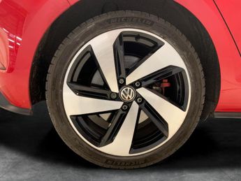 Volkswagen Golf 2.0 TSI GPF GTI Performance DSG (245 ps) - REVERSE CAM - HEATED 