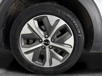 Kia Niro 64kWh 3 (201 bhp) - NAV - HEATED LEATHER - HEATED STEERING