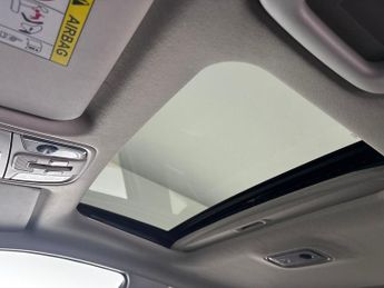 Kia Niro 64kWh 4+ (201 bhp) - HEAT AND COOL SEATS - LED - REVERSE CAM