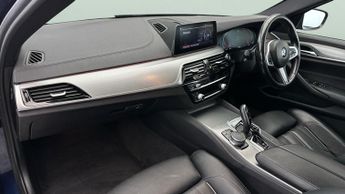 BMW 5 Series 2.0 520d MHT M Sport (190 ps) - BLUETOOTH - PADDLE SHIFT - DRIVI