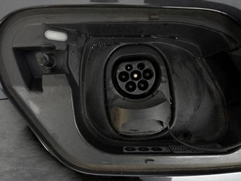 Volkswagen ID.3 Pro Performance 58kWh Life (204 ps) - HEATED STEERING - COMFORT 