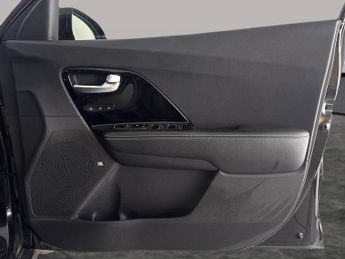 Kia Niro 64kWh 4+ (201 bhp) - HEAT AND COOL SEATS - LED - REVERSE CAM