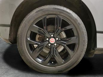 Jaguar I-PACE 400 90kWh HSE 4WD (400 ps) - CARPLAY - KEYLESS ENTRY - LED