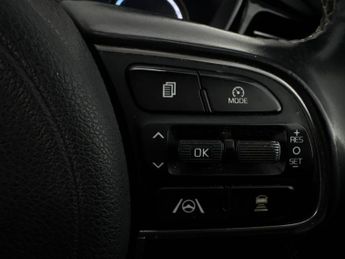 Kia Niro 64kWh 3 (201 bhp) - NAV - HEATED LEATHER - HEATED STEERING