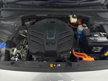 Kia Niro 64kWh 3 (201 bhp) - NAV - HEATED LEATHER - HEATED STEERING