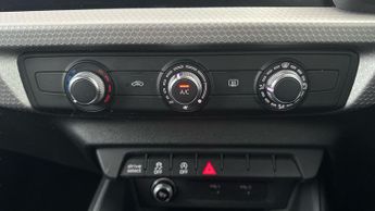 Audi A1 1.0 TFSI 30 S line Sportback S Tronic (110 ps) - CRUISE - DRIVIN