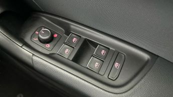 Audi A1 1.0 TFSI 30 S line Sportback S Tronic (110 ps) - CRUISE - DRIVIN