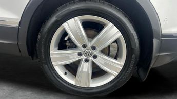 Volkswagen Tiguan 2.0 TDI Match DSG (150 ps) - DAB - PRIVACY GLASS - USB AUDIO