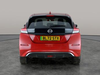 Nissan Leaf 39kWh Tekna (150 ps) - LED - NAV - LANE DEPARTURE